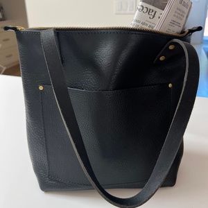 PORTLAND LEATHER GOODS CLASSIC TOTE BAG